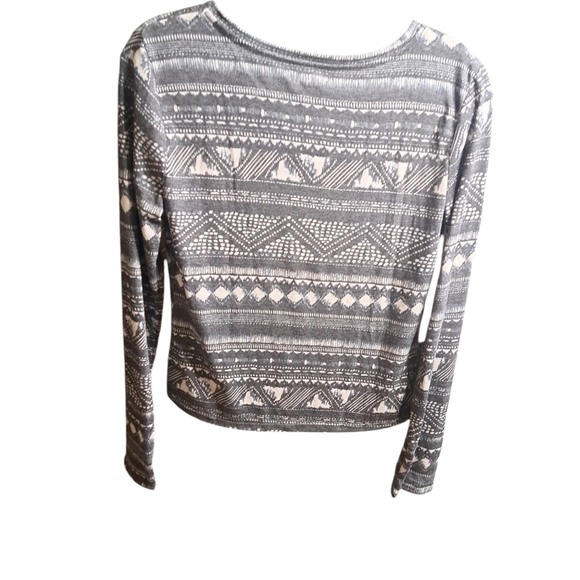 Mudd Women's Cropped Long Sleeve Shirt - Size XL - Picture 2 of 2